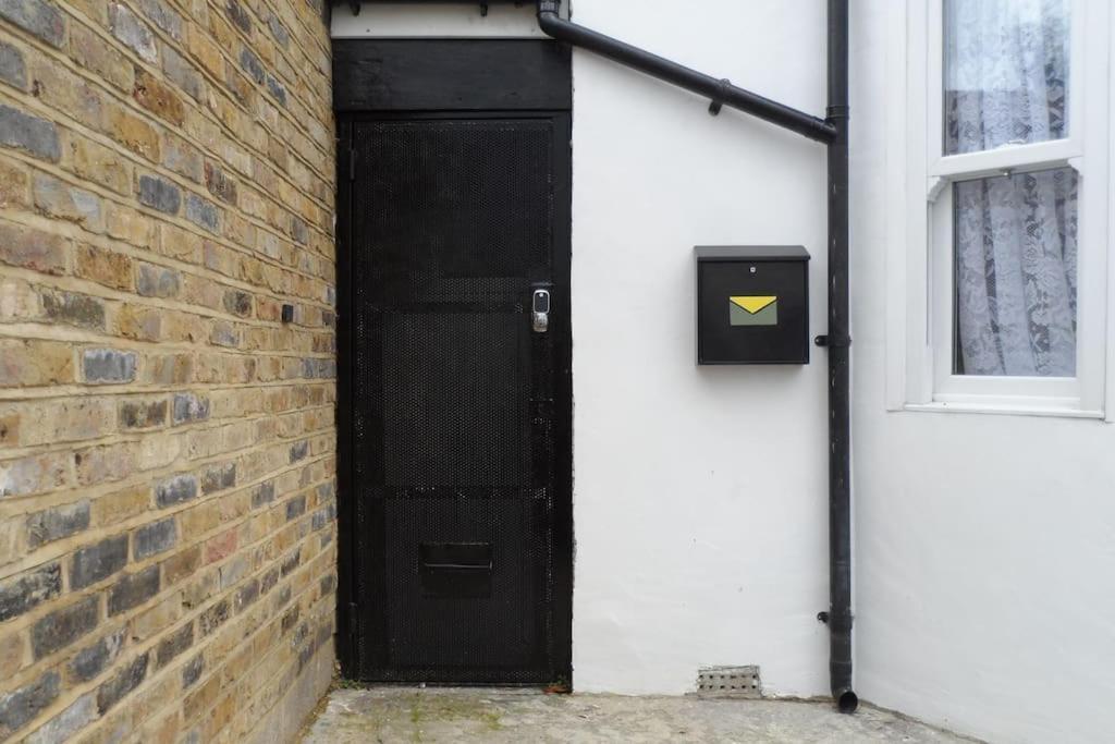 Bubblesbnb, 1 Bedroom Flat London Exterior photo